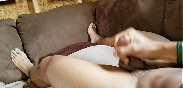  Lvory White - Femboy With Beautiful Feet Wants To Get You Off